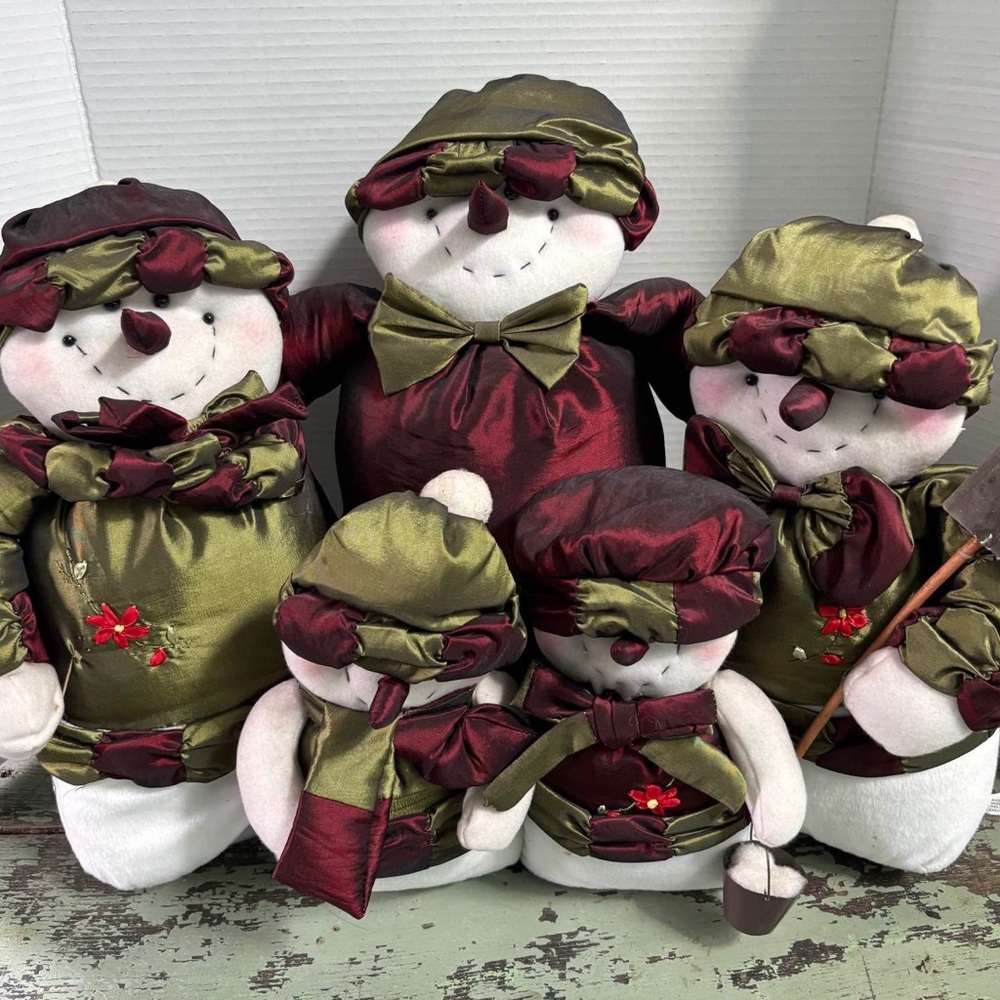 Christmas Festive Snowman Family Decor